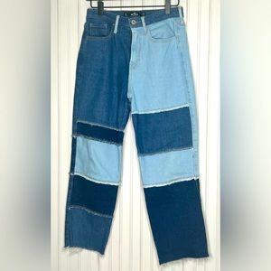 Hollister Ultra High Rise Vintage Straight - Size 3S